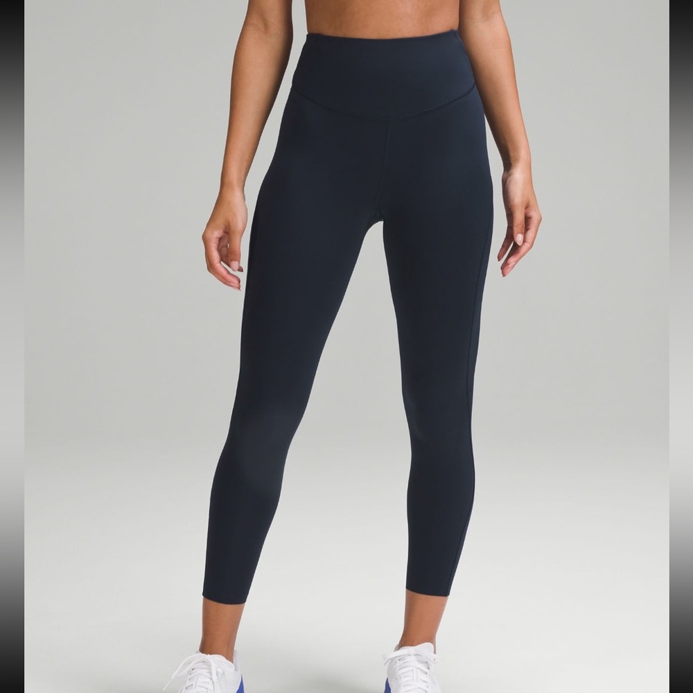 Lululemon base pace leggings - Picture 3 of 3